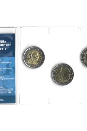 Officiële 2 Euromunten collectie KNM UNC Italië 2006 - Luxemburg 2007 - Slowakije 2009 Oryginalny