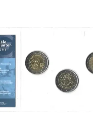 Autentyczny Officiële 2 Euromunten collectie KNM UNC Frankrijk - Cypurs - Finland 2012