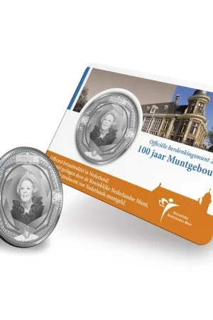 Wyprzedaż 5 Euro 2011 Muntgebouw UNC Coincard