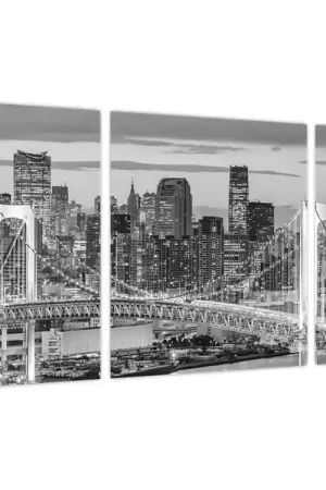 Schilderij - De grote stad met de gele toren Tani