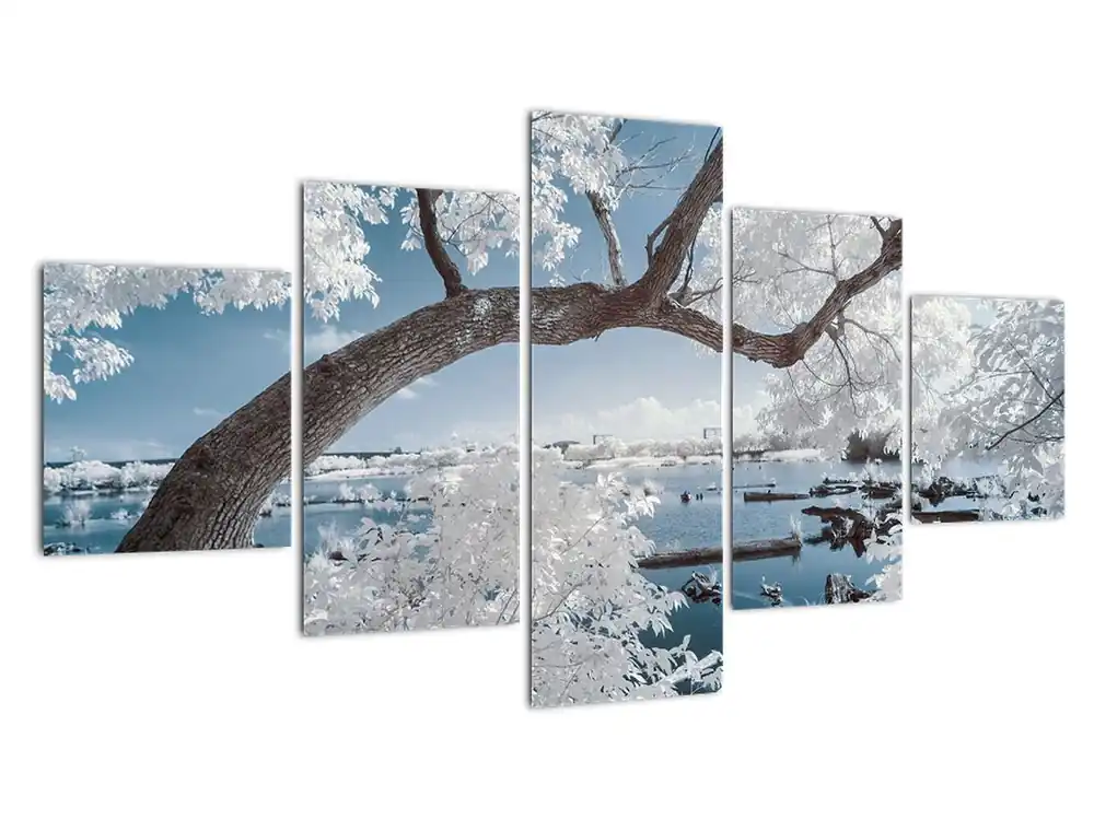 Schilderij - Besneeuwde boom aan het water Niska cena