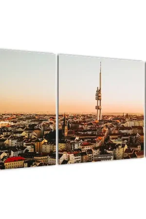 Schilderij - Zonsondergang boven de Praagse wijk Žižkov Najlepsza cena