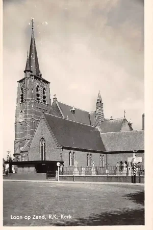 Ekspresowa dostawa Loon op Zand R.K. Kerk met begraafplaats 1949 Noord-Brabant HC47881