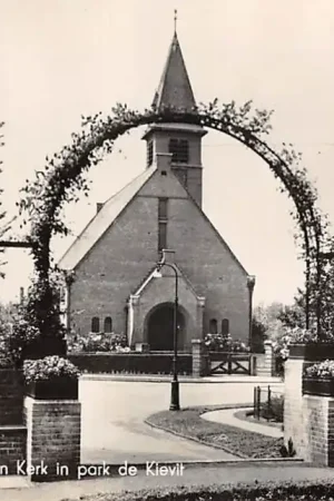 Wassenaar Rosarium en Kerk in park de Kievit 1942 's-Gravenhage HC47743 Rabat