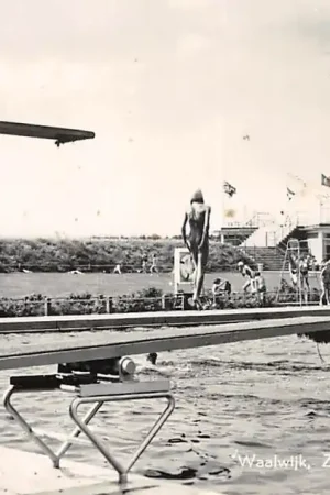 Szybka dostawa Waalwijk Zwembad Het Hoefsven 1964 HC47211