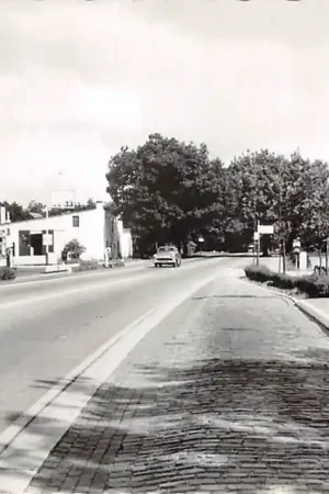 Well (L.) Rijksweg ESSO benzinepomp 1962 Bergen (LB) Limburg HC47082 Kup teraz