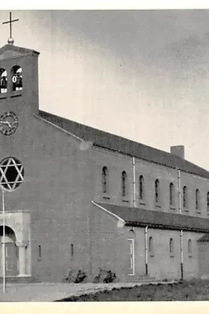 Zamów teraz Maashees R.K. Kerk Model voor de uitgave van een nieuwe kaart met afscheidswoord Pastoor Gerris Land van Cuijk Apart! HC47058