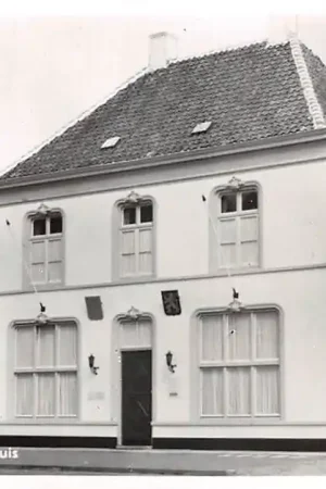 Tani Middelbeers Gemeentehuis Oirschot Noord-Brabant HC46264