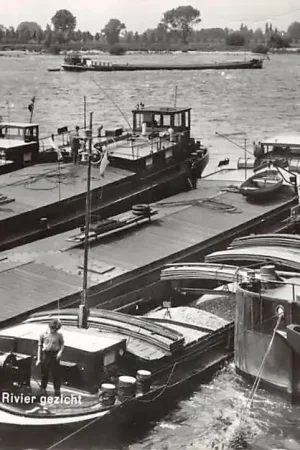 Bezpieczna płatność Lobith - Tolkamer Riviergezicht Binnenvaart schepen Scheepvaart Rijn Schip AbriHC46261