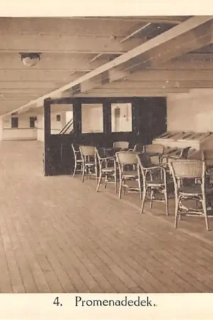 Amsterdam s.s. Jan Pieterszoon Coen 4. Promenadedek Stoomvaart Maatschappij Nederland Schepen Scheepvaart HC45235 Oryginalny