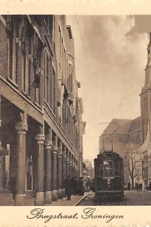 Autentyczny Groningen Brugstraat met tram 5 1914 HC43171
