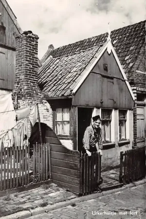 Urk Urker huisje met fort 1965 Klederdracht HC42773 Oferta limitowana