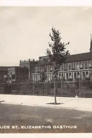 Tilburg Achterzijde St. Elisabeths Gasthuis 1931 Ziekenhuis HC42230 Tylko dziś
