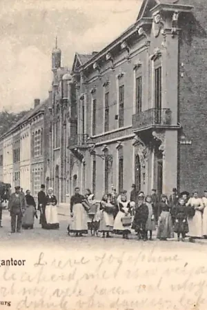 Tilburg Willem II straat met postkantoor en volk 1900 HC42069 Oferta limitowana