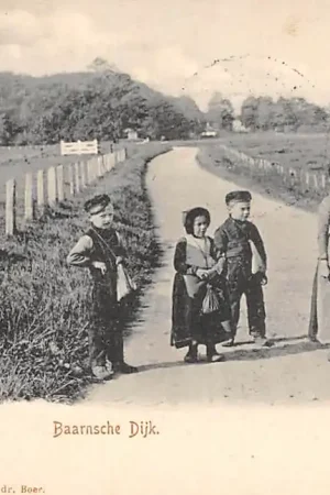 Baarn Baarnsche Dijk met kinderen 1900 Kind HC42025 Rabat