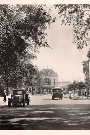 Darmowa dostawa Leeuwarden Sophialaan met station Bus en auto Spoorwegen Paar lichte vouwtjes in hoekjes.1953 HC41632