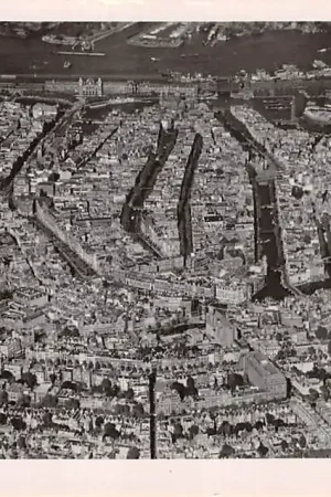 Amsterdam Centrum KLM Luchtfoto 16976-318 HC40769 Promocja
