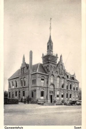 Soest Gemeentehuis Auto HC40247 Najlepsza cena