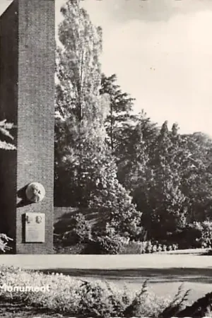 Bezpieczna płatność Soest Koningin Emma Monument HC40188