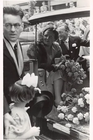 Szybka dostawa Koningshuis Koninklijk Bezoek aan de Provincie Zeeland 18-19 Aug. 1950 Koningin Juliana en Prins Bernhard HC39361