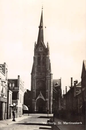 Voorburg St. Martinuskerk en Oliehandel De Automaat met benzinepomp 's-Gravenhage HC39121 Kup teraz