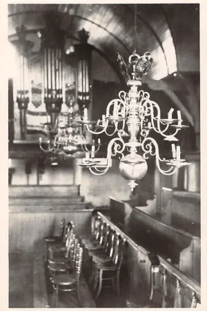 Vlieland Kroon in de Ned. Hervormde Kerk Geschenk van M.A. de Ruyter 1949 HC38630 Nowość