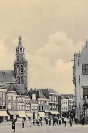 Tani Gouda Markt Achterzijde Stadhuis en St. Jans kerk HC38262