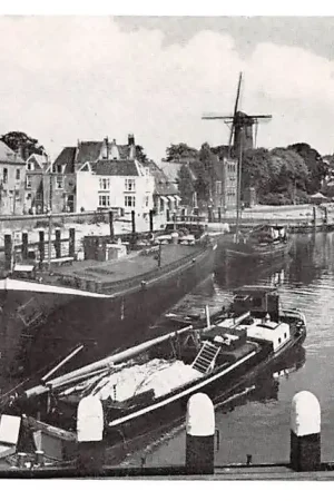 Gouda a.d. IJsel Hollandsche IJssel Veerstal Molen 't Slot Binnenvaart schepen Scheepvaart HC38243 Darmowa dostawa