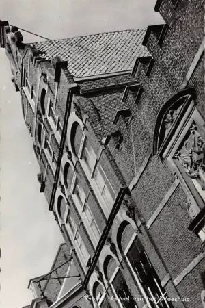 Zamów teraz Gouda Spieringstraat Gevel van het Weeshuis 1957 HC38236