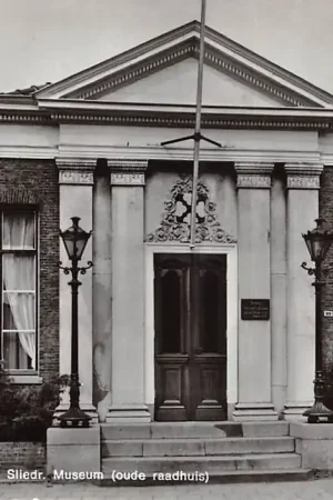 Sliedrecht Voorgevel Sliedr. Museum (oude raadhuis) 1974 HC37901 Oryginalny