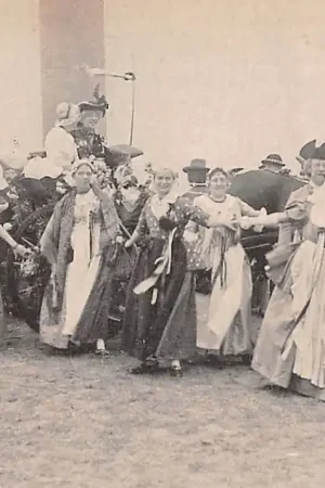 \\u2018s-Gravenhage Nationaal-Historischen Optocht 5 September 1913 Vintage Paard en wagen en dansgezelschap in klederdracht HC37673 Promocja