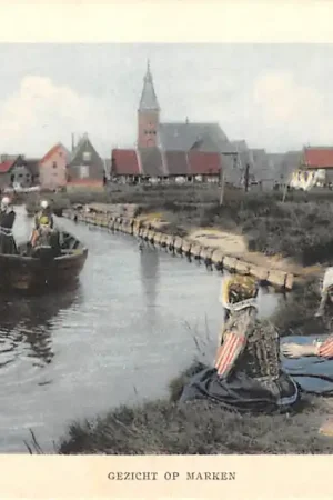 Zwrot pieniędzy Marken Gezicht op Marken Kinderen in bootje Klederdracht Kind Vintage HC37329