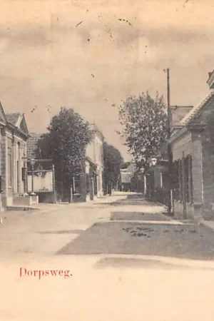 Tani Sliedrecht Kerkbuurt Dorpsweg Gemeentehuis en Kantongerecht 1900 HC37144