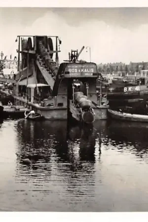 Sliedrecht Haven Baggermolen Bos & Kalis Binnenvaart schepen B.K. 41 en 43 Scheepvaart HC36681 Tylko dziś