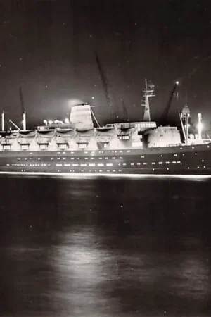 Scheepvaart s.s. Statendam bij avond Holland Amerika Lijn 1957 Schepen Rotterdam HC35618 Tani