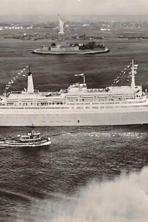 Scheepvaart s.s. Rotterdam New York Harbour Maiden arrival USA Noord-Amerika Holland Amerika Lijn 1960 Schepen HC35543 Tani