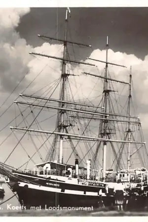 Delfzijl Driemastbark Pieter A. Koerts met Loodsmonument Jeugdherberg te Delfzijl 1957 HC35108 Szybka dostawa