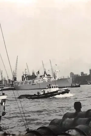 Zamów teraz Rotterdam Maas Holland Amerika Lijn Sleepboot Buizerd en Vlissingen Agfa fotokaart Schepen Scheepvaart HC34543