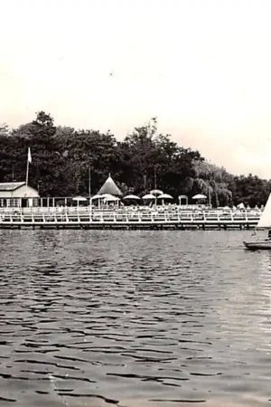 Autentyczny Reeuwijk Reeuwijkse Plassen Restaurant Elfhoeven en zeilboot 1958 HC34326