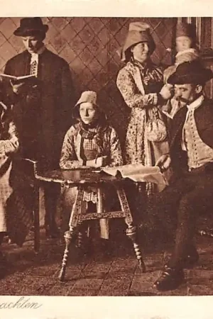 Zwrot pieniędzy Friesland Friesche Kleederdrachten Gezin in klederdracht HC32270