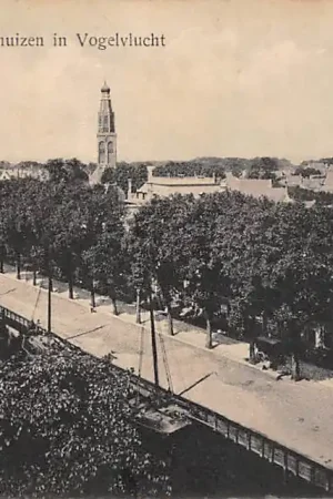 Wyprzedaż Enkhuizen in Vogelvlucht Hotel Jansen voorheen Icesz Café Restaurant 1922 HC30814