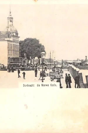 Dordrecht de Merwe Kade Reclame Cacao & Chocolaad A. Driessen Binnenvaart schepen Scheepvaart HC30108 Premium