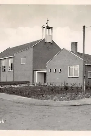 Tani Kruiningen Gereformeerde Kerk Zuid-Beveland 1956 HC29338