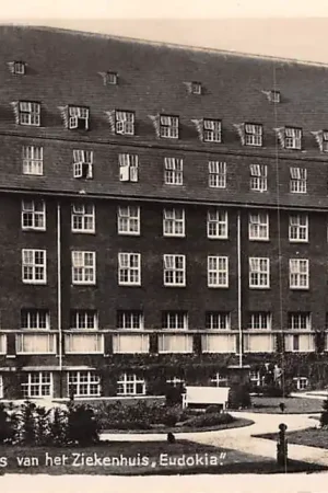 Rotterdam Zusterhuis van het Ziekenhuis Eudokia HC28851 Ostatnia szansa