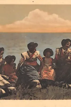 Bunschoten Spakenburg Gezellig keuvelen aan de Zuiderzee Klederdracht HC28555 Nowość