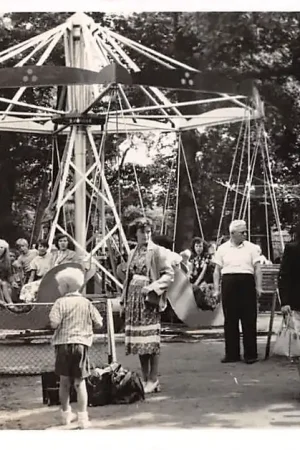 Autentyczny Naarden Gedeelte Kinder speeltuin Oud-Valkeveen 1954 HC11156