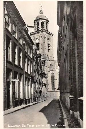 Zamów teraz Deventer De Toren gezien uit de Polstraat 1951 HC60072