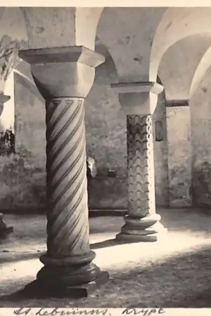 Tani Deventer Crypte Lebuinuskerk HC30213