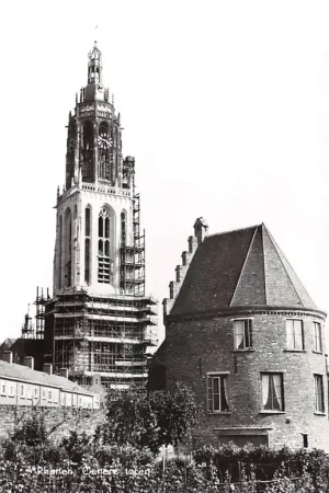 Szybka dostawa Rhenen Cunaratoren in de steigers 1965 HC57985