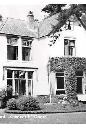 Wyprzedaż Doorn Rust- en Herstellingsoord Zonnedrift Oud Arnh.bovenweg 4 1959 HC56812